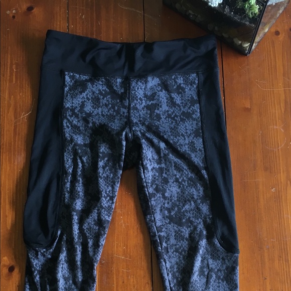Ardene’s Active Leggings, Size Medium - Picture 1 of 6